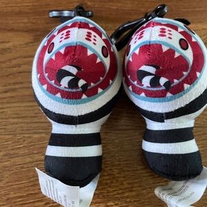 Beetlejuice: Sandworm bag clip